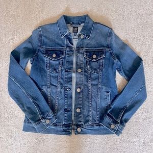 GAP Stretch Denim Dark Wash Jacket
